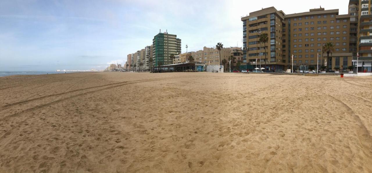 GATU Loft Trip 1ª linea de playa, wifi, aire acc Apartment Cádiz Exterior foto